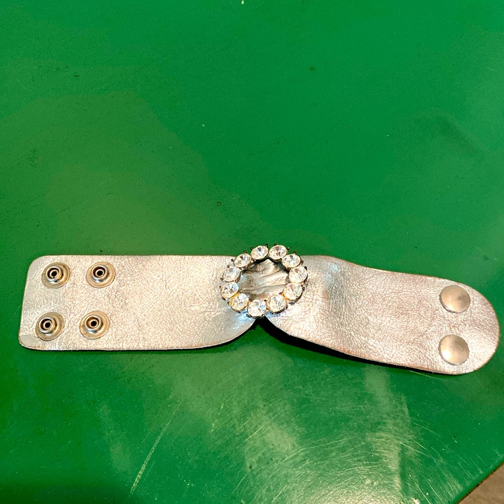 Silver leather bracelet